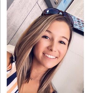 Meet your Posher, Hailey